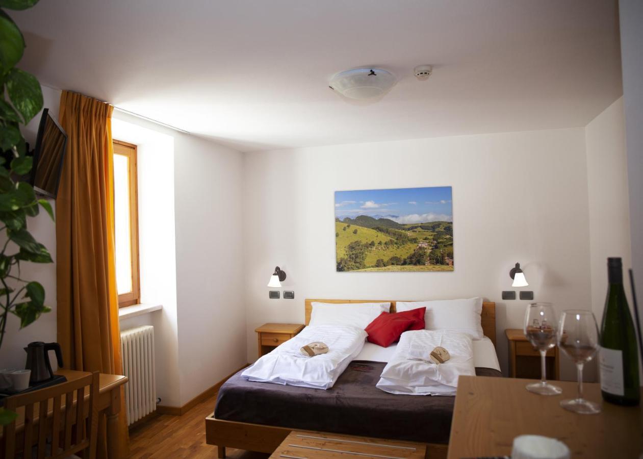 Locanda Alpina A 1250 Mt Ala Dış mekan fotoğraf